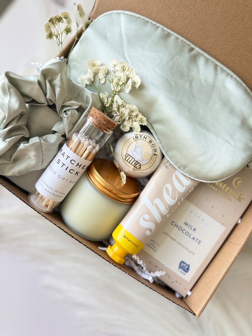 Self Care Gift Box for Her | Spa Gift Set with Candle, Bath Bomb, Sleep Mask | Birthday Gift for Women | Relaxation Care Package